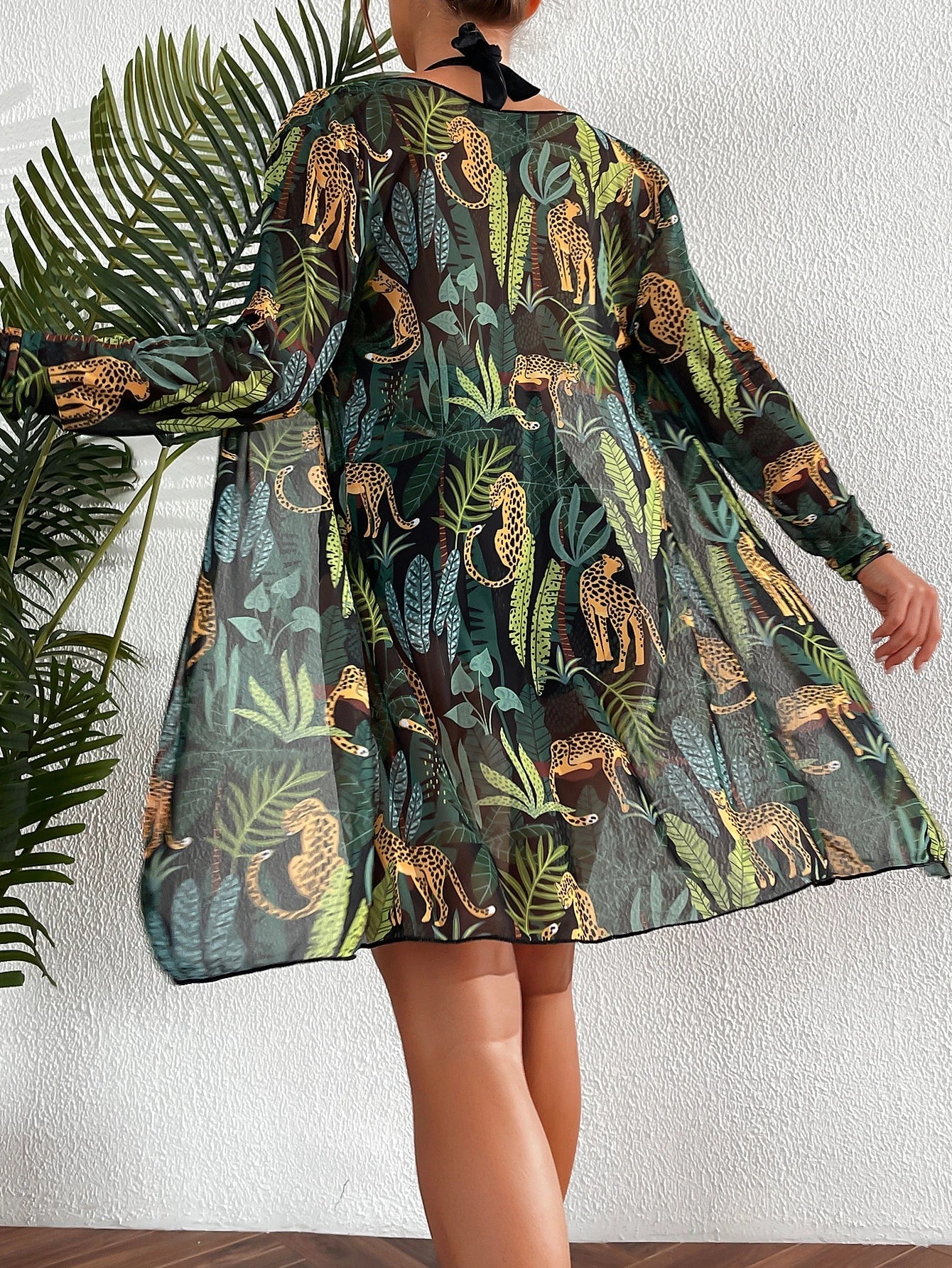 Biquíni Hot Pant Cintura Alta Pantanal + Saída de Praia