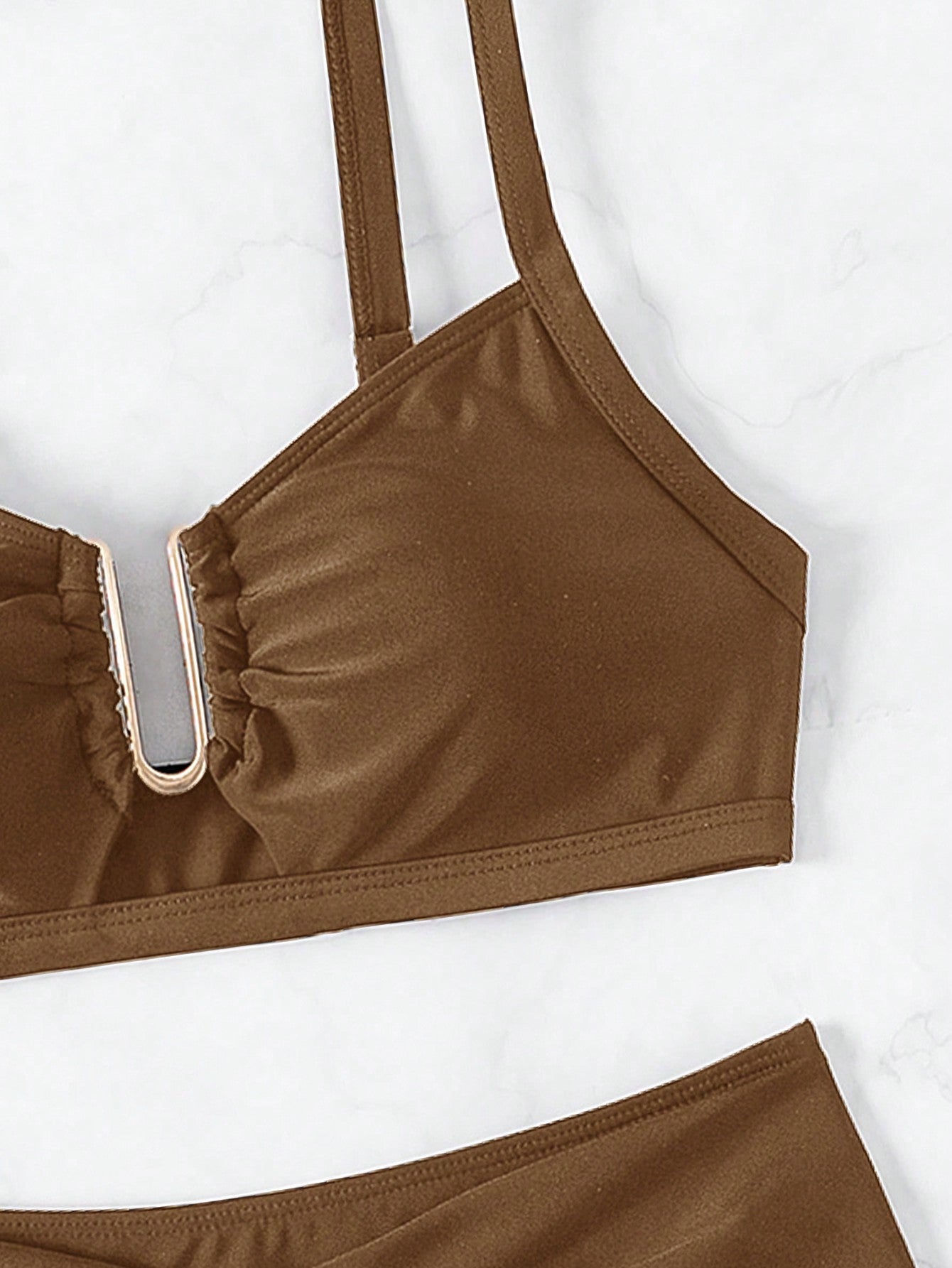 Biquíni com Bojo Hot Pant Feminino Regulável Detalhes em U